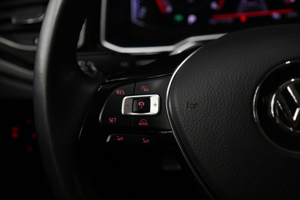 Volkswagen Polo 1.0 TSI Highline NAP/PANO/VIRTUAL/CARPLAY/BEATSSOUND/SFEERVER/VOL