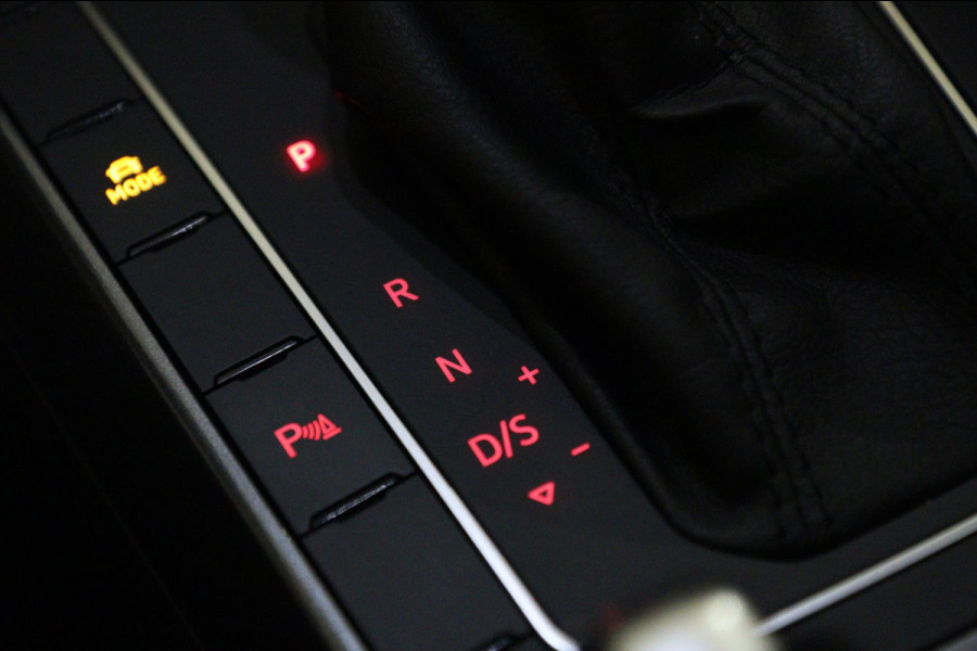 Volkswagen Polo 1.0 TSI Highline NAP/PANO/VIRTUAL/CARPLAY/BEATSSOUND/SFEERVER/VOL