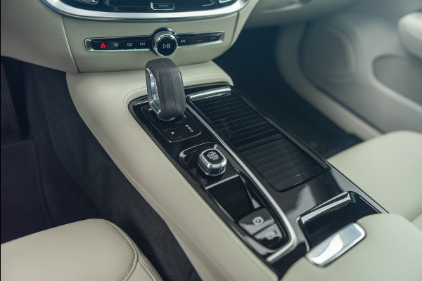 Volvo V60 T6 Aut. Plug-in Hybrid Inscription Leder ACC Panoramadak 340pk