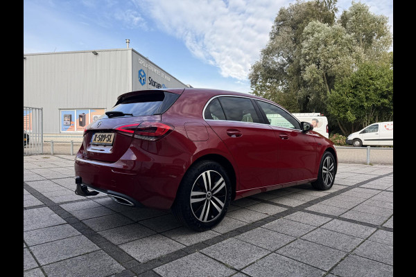 Mercedes-Benz A-Klasse 250e Aut. Hybrid Sol. Luxury | Navi | Camera | Leder | Sfeer Verlichting |
