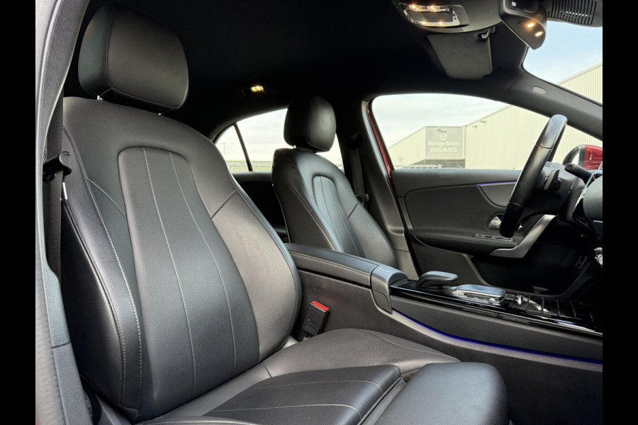 Mercedes-Benz A-Klasse 250e Aut. Hybrid Sol. Luxury | Navi | Camera | Leder | Sfeer Verlichting |