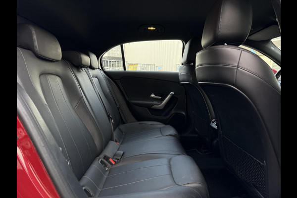 Mercedes-Benz A-Klasse 250e Aut. Hybrid Sol. Luxury | Navi | Camera | Leder | Sfeer Verlichting |