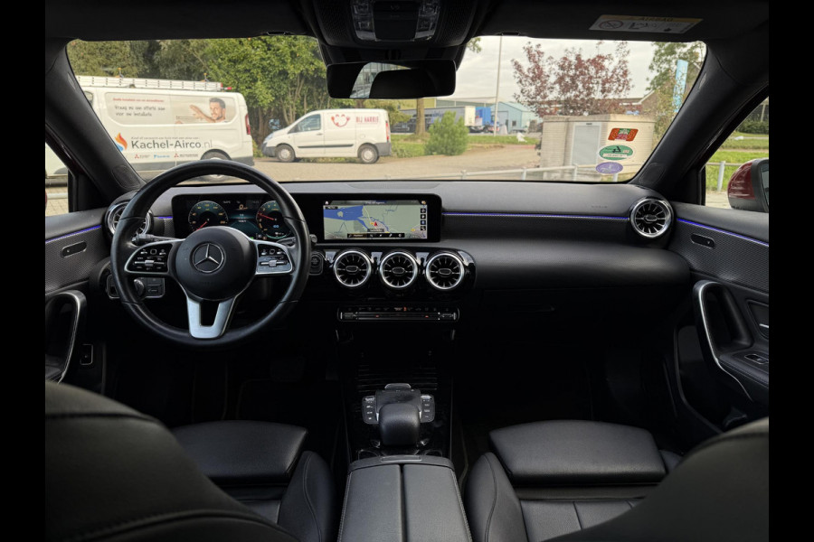 Mercedes-Benz A-Klasse 250e Aut. Hybrid Sol. Luxury | Navi | Camera | Leder | Sfeer Verlichting |
