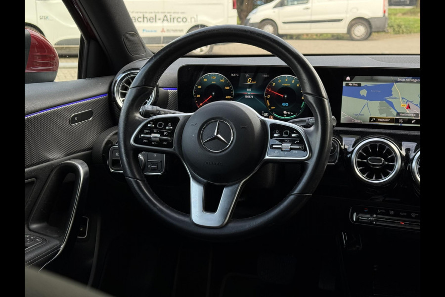 Mercedes-Benz A-Klasse 250e Aut. Hybrid Sol. Luxury | Navi | Camera | Leder | Sfeer Verlichting |