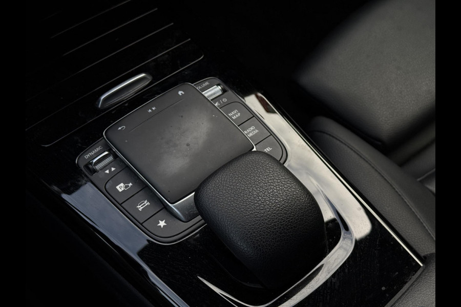 Mercedes-Benz A-Klasse 250e Aut. Hybrid Sol. Luxury | Navi | Camera | Leder | Sfeer Verlichting |
