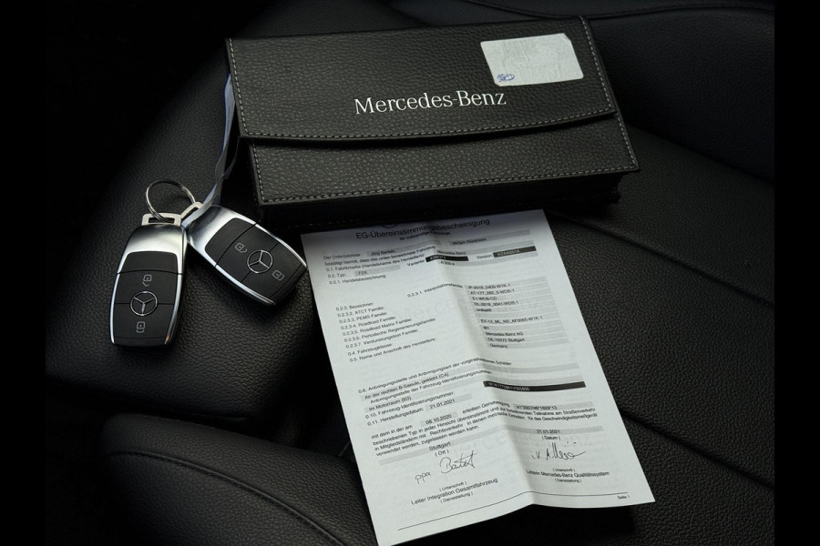 Mercedes-Benz A-Klasse 250e Aut. Hybrid Sol. Luxury | Navi | Camera | Leder | Sfeer Verlichting |