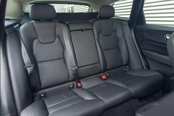 Volvo XC60 T6 Aut. LongRange Inscription Leder Parkeercamera CruiseControl 350pk