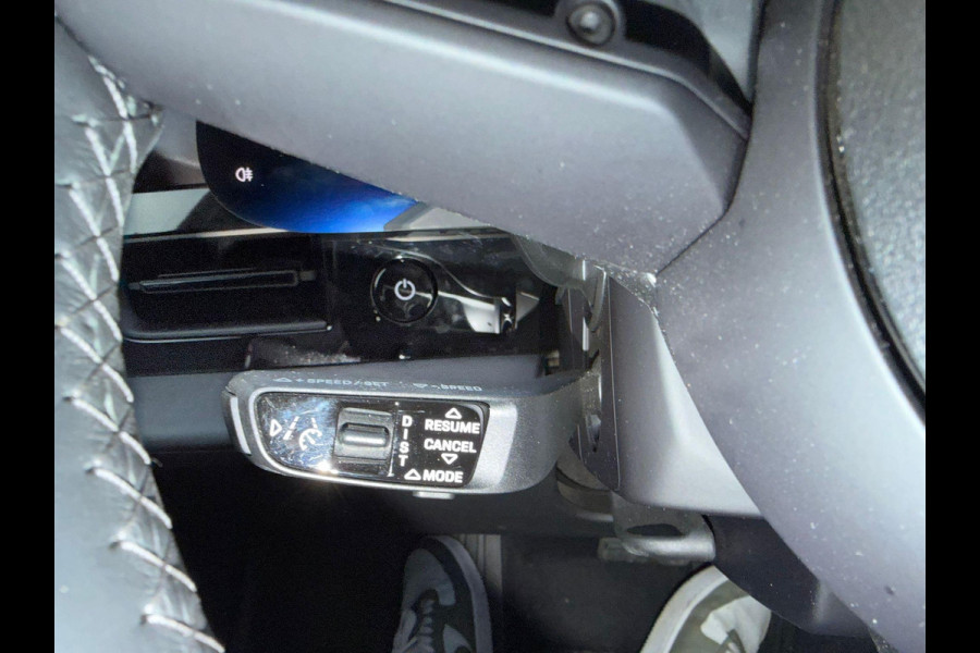 Porsche Taycan Performance 84 kWh VAN: 68.900,- VOOR: 64.440,- UW EINDEJAARSVOORDEEL: 4.460,- EURO | ADAPT. CRUISE | DODE HOEK HERKENNING | SPORTCHRONO | HEAD UP | WARMTEPOMP | DIRECT LEVERBAAR NET PORSCHE ONDERHOUD GEHAD |