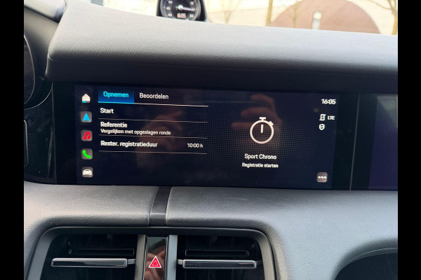 Porsche Taycan Performance 84 kWh VAN: 68.900,- VOOR: 64.440,- UW EINDEJAARSVOORDEEL: 4.460,- EURO | ADAPT. CRUISE | DODE HOEK HERKENNING | SPORTCHRONO | HEAD UP | WARMTEPOMP | DIRECT LEVERBAAR NET PORSCHE ONDERHOUD GEHAD |