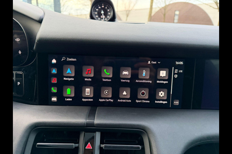 Porsche Taycan Performance 84 kWh VAN: 68.900,- VOOR: 64.440,- UW EINDEJAARSVOORDEEL: 4.460,- EURO | ADAPT. CRUISE | DODE HOEK HERKENNING | SPORTCHRONO | HEAD UP | WARMTEPOMP | DIRECT LEVERBAAR NET PORSCHE ONDERHOUD GEHAD |