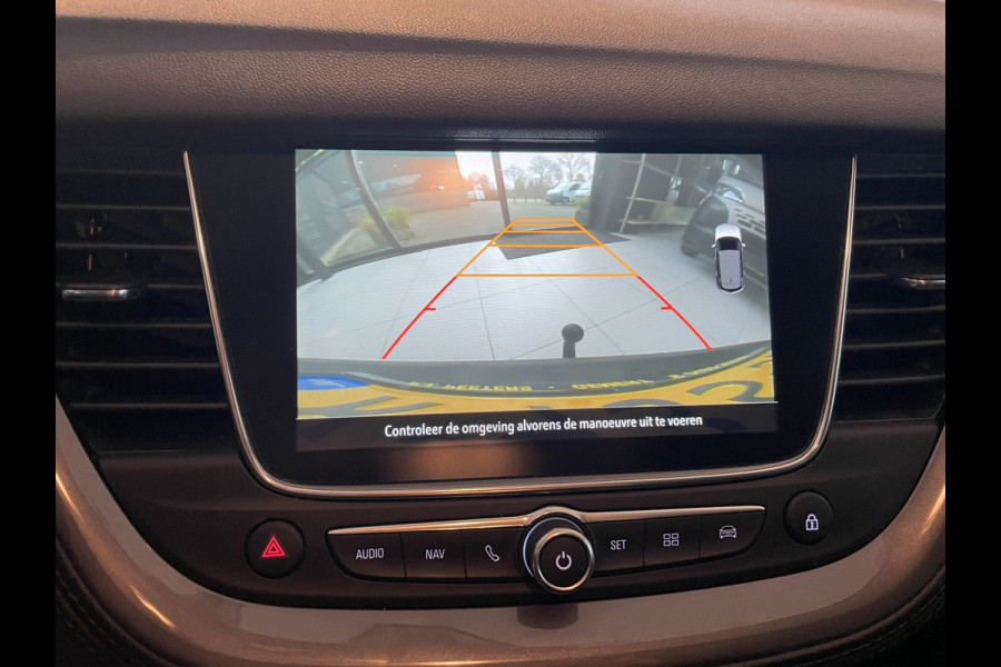 Opel Grandland X 1.2 Turbo Business Edition Achteruitrijcamera - Cruise control - Airco - Apple carplay - Alarm klasse 1  - Bluetooth - Parkeersensoren voor en achter - navigatiesysteem - Radio - Start/stop systeem - Stuur multifunctio