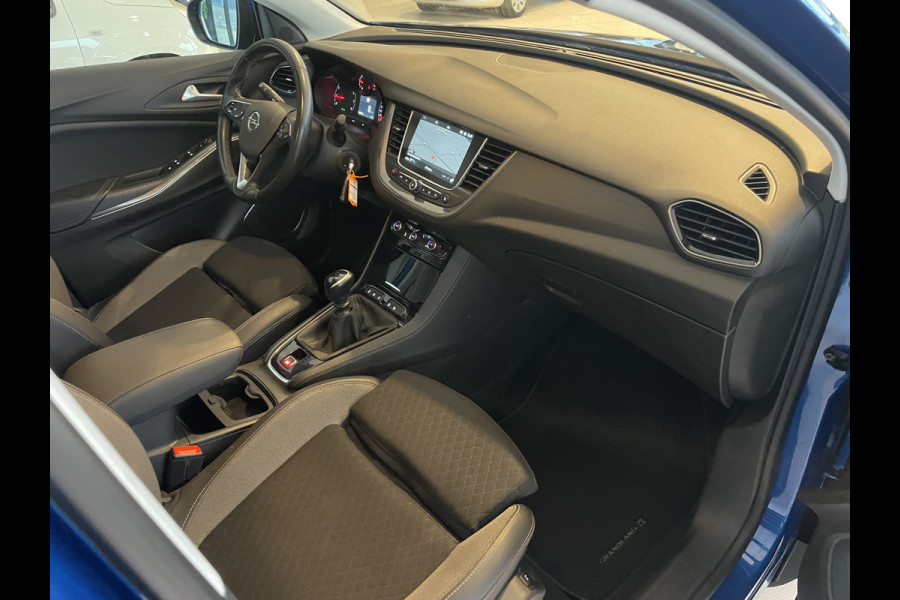 Opel Grandland X 1.2 Turbo Business Edition Achteruitrijcamera - Cruise control - Airco - Apple carplay - Alarm klasse 1  - Bluetooth - Parkeersensoren voor en achter - navigatiesysteem - Radio - Start/stop systeem - Stuur multifunctio