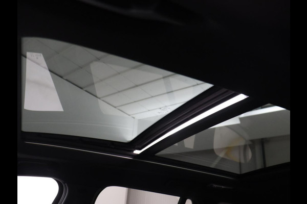 BMW X1 sDrive20i M Sport | Panoramadak | Stoelverwarming | Trekhaak | Head-Up | Harman/Kardon | Carplay | Camera | Sportstoelen | Full LED | Navigatie | Climate control