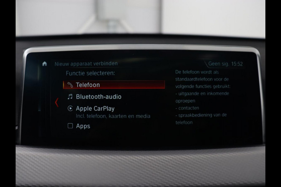 BMW X1 sDrive20i M Sport | Panoramadak | Stoelverwarming | Trekhaak | Head-Up | Harman/Kardon | Carplay | Camera | Sportstoelen | Full LED | Navigatie | Climate control