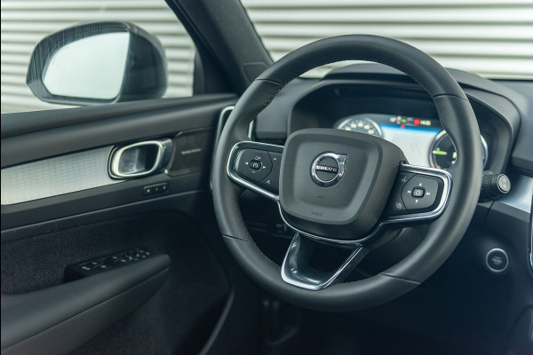 Volvo XC40 T4 Aut. Plug-in Hybrid Plus Dark ACC Parkeercamera Stoelverwarming 211pk
