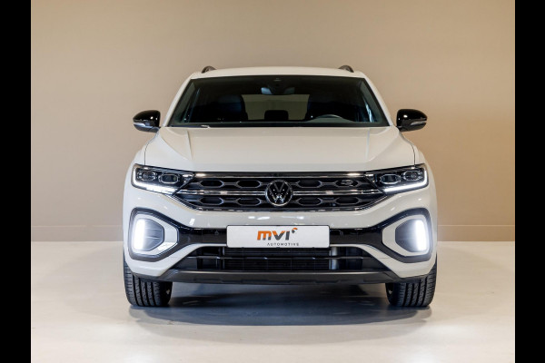 Volkswagen T-Roc 1.5 TSI R-Line Blackstyle / 150pk / Stoel en stuur verwarming / Achteruitrij camera / Keyless /