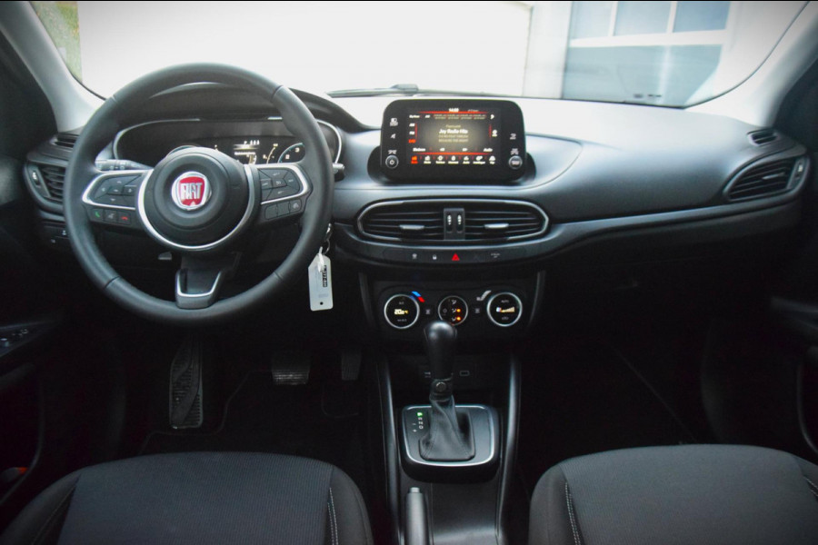 Fiat Tipo Stationwagon 1.5 Hybrid Street Automaat