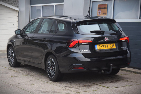Fiat Tipo Stationwagon 1.5 Hybrid Street Automaat