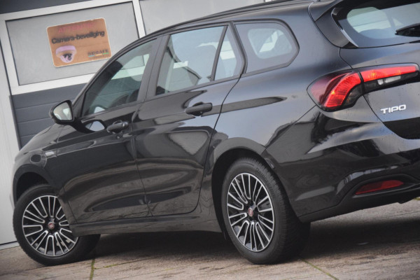 Fiat Tipo Stationwagon 1.5 Hybrid Street Automaat