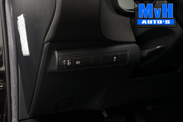 Toyota Corolla Touring Sports 1.8 Hybrid Business Plus|TREKHAAK