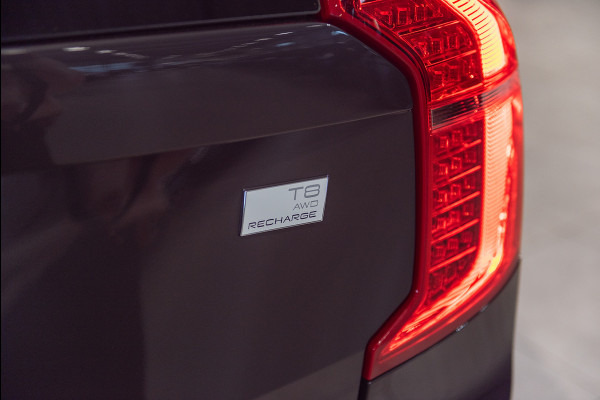 Volvo XC90 T8 Aut. LongRange Core Bright Leder ACC Parkeercamera 455pk