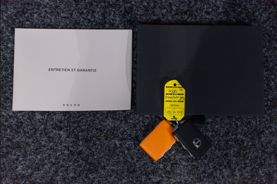 Volvo XC90 T8 Aut. LongRange Core Bright Leder ACC Parkeercamera 455pk