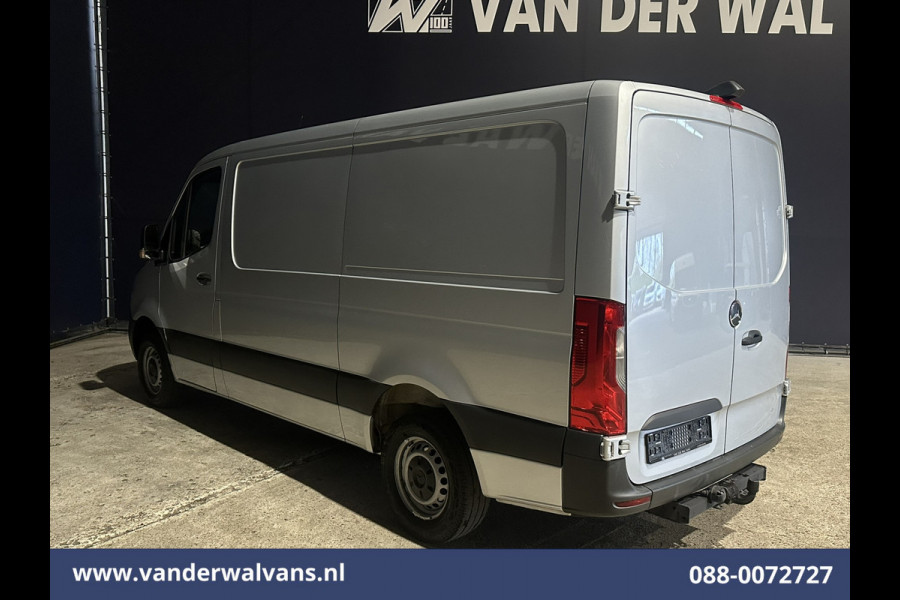 Mercedes-Benz Sprinter 315 CDI 150pk L2H1 Euro6 Airco | Camera | Apple Carplay | Trekhaak | Chauffeursstoel Android Auto