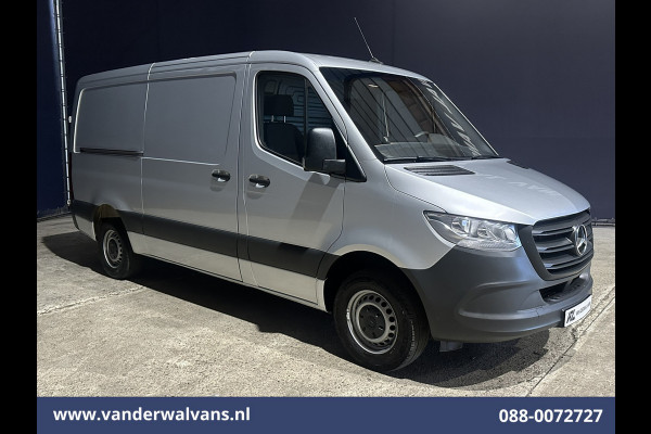 Mercedes-Benz Sprinter 315 CDI 150pk L2H1 Euro6 Airco | Camera | Apple Carplay | Trekhaak | Chauffeursstoel Android Auto