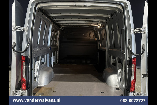 Mercedes-Benz Sprinter 315 CDI 150pk L2H1 Euro6 Airco | Camera | Apple Carplay | Trekhaak | Chauffeursstoel Android Auto