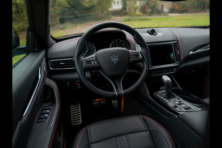 Maserati Levante 3.0 V6 S AWD 430pk Facelift | Pano-dak | 21 inch | Harman/Kardon | 360 camera