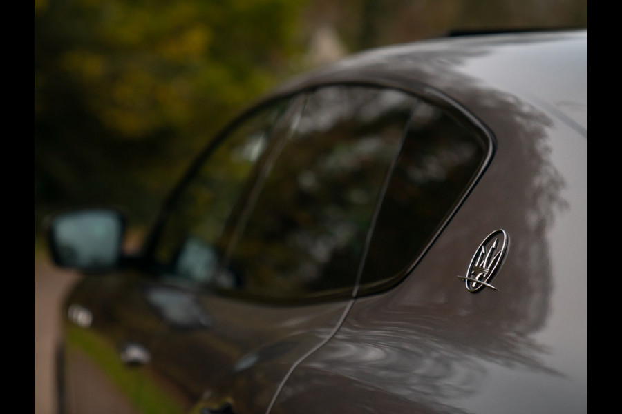 Maserati Levante 3.0 V6 S AWD 430pk Facelift | Pano-dak | 21 inch | Harman/Kardon | 360 camera