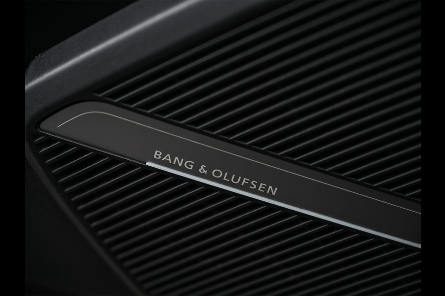 Audi Q5 Sportback 50 TFSI e S edition · Adaptive Cruise · Memory Seats · Bang & Olufsen Sound · Stoelverwarming · Leder · Keyless · Pano