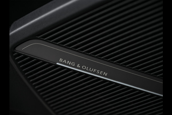 Audi Q5 Sportback 50 TFSI e S edition · Adaptive Cruise · Memory Seats · Bang & Olufsen Sound · Stoelverwarming · Leder · Keyless · Pano