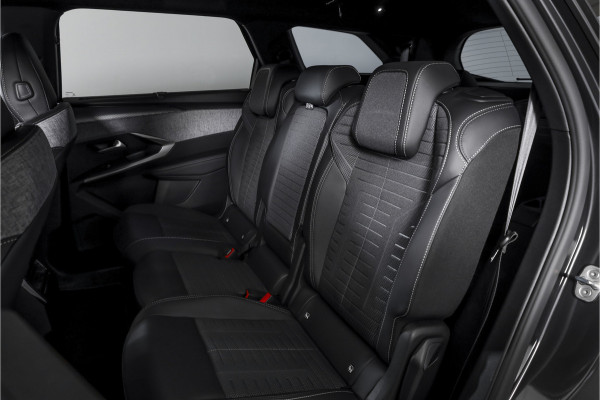 Peugeot 5008 1.2 Hybrid 145 GT 7p.- Automaat | Dig. Cockpit | Adapt. Cruise | Stoel-+Stuurverw. | PDC | Camera | NAV + APP. Connect | ECC | Elek. Klep | DAB | LM 19" | 0384