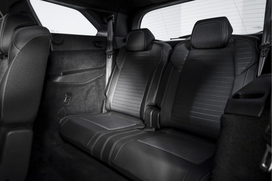 Peugeot 5008 1.2 Hybrid 145 GT 7p.- Automaat | Dig. Cockpit | Adapt. Cruise | Stoel-+Stuurverw. | PDC | Camera | NAV + APP. Connect | ECC | Elek. Klep | DAB | LM 19" | 0384