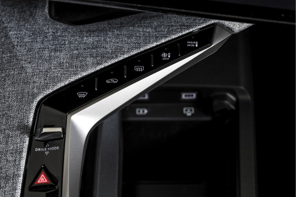 Peugeot 5008 1.2 Hybrid 145 GT 7p.- Automaat | Dig. Cockpit | Adapt. Cruise | Stoel-+Stuurverw. | PDC | Camera | NAV + APP. Connect | ECC | Elek. Klep | DAB | LM 19" | 0384