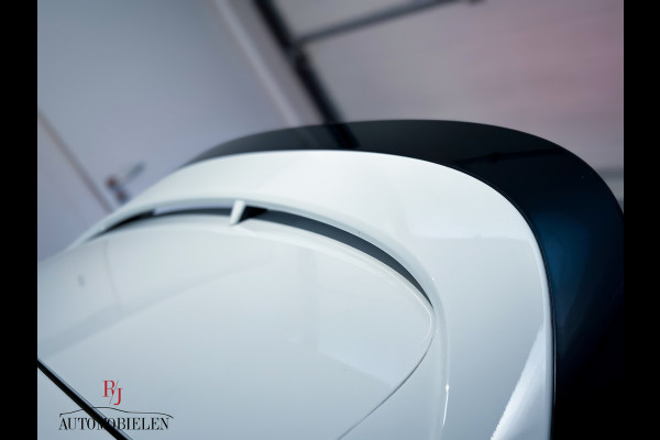 Volkswagen Golf 2.0 TSI R 4Motion |Akrapovic|H/K|Panorama|Camera|Sfeer