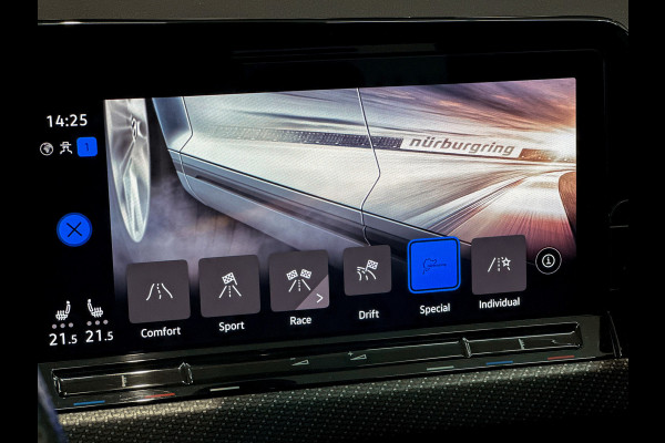 Volkswagen Golf 2.0 TSI R 4Motion |Akrapovic|H/K|Panorama|Camera|Sfeer