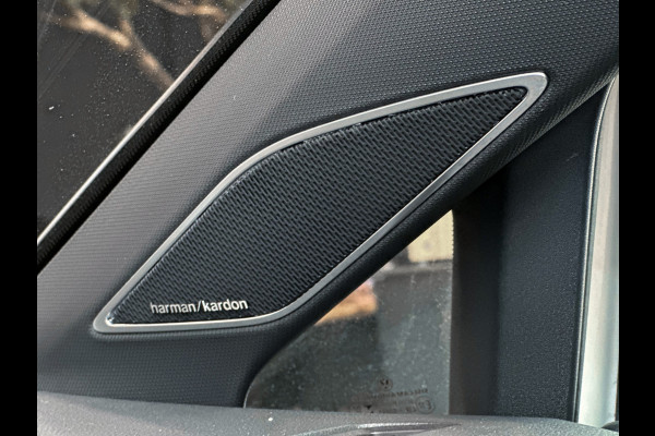 Volkswagen Golf 2.0 TSI R 4Motion |Akrapovic|H/K|Panorama|Camera|Sfeer