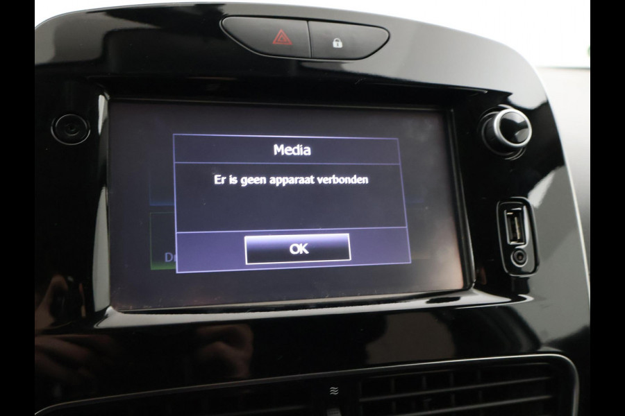 Renault Clio Estate 0.9 TCe LIMITED + NAVIGATIE | LMV | PRIVACY GLASS | CRUISE CONTROL