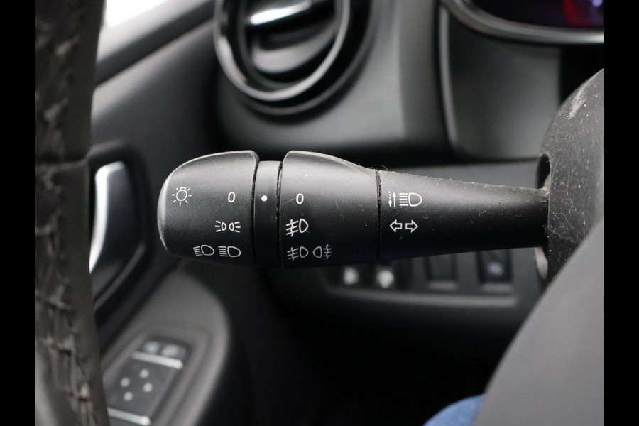 Renault Clio Estate 0.9 TCe LIMITED + NAVIGATIE | LMV | PRIVACY GLASS | CRUISE CONTROL