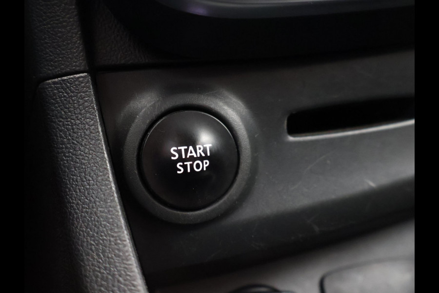 Renault Clio Estate 0.9 TCe LIMITED + NAVIGATIE | LMV | PRIVACY GLASS | CRUISE CONTROL