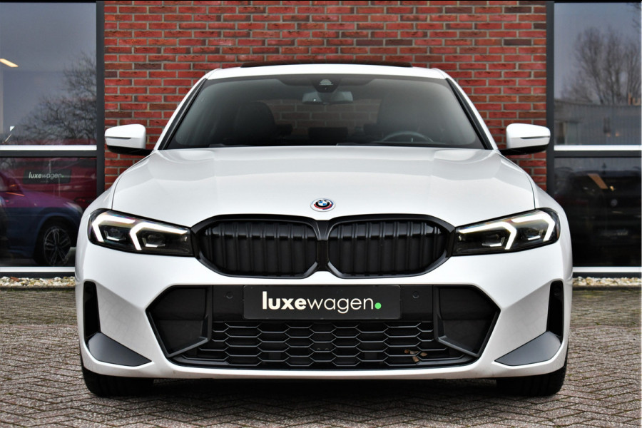 BMW 3 Serie 330D M-Sport Pro Pano H/K HUD El-zetels Parelmoer-wit!