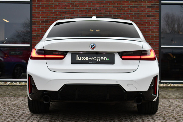 BMW 3 Serie 330D M-Sport Pro Pano H/K HUD El-zetels Parelmoer-wit!