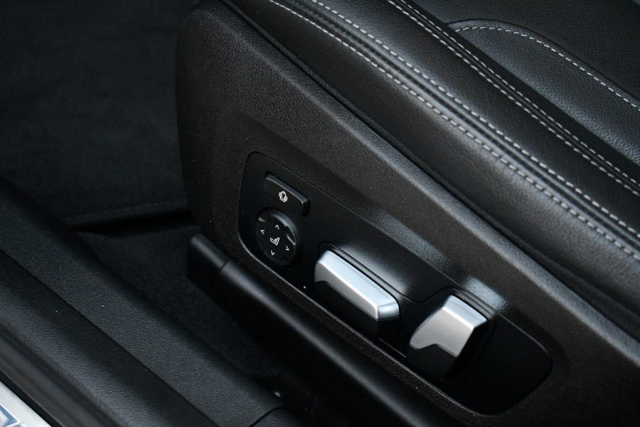 BMW 3 Serie 330D M-Sport Pro Pano H/K HUD El-zetels Parelmoer-wit!