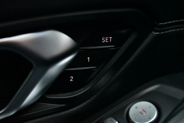 BMW 3 Serie 330D M-Sport Pro Pano H/K HUD El-zetels Parelmoer-wit!