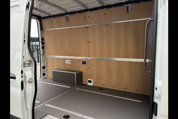Mercedes-Benz Sprinter 317 CDI L2 H2 MBUX / 360 Camera / Parkeersensoren / Navigatie / Cruise control / Airco / 270 Graden achterdeuren