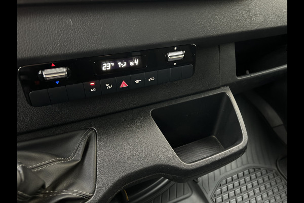 Mercedes-Benz Sprinter 317 CDI L2 H2 MBUX / 360 Camera / Parkeersensoren / Navigatie / Cruise control / Airco / 270 Graden achterdeuren