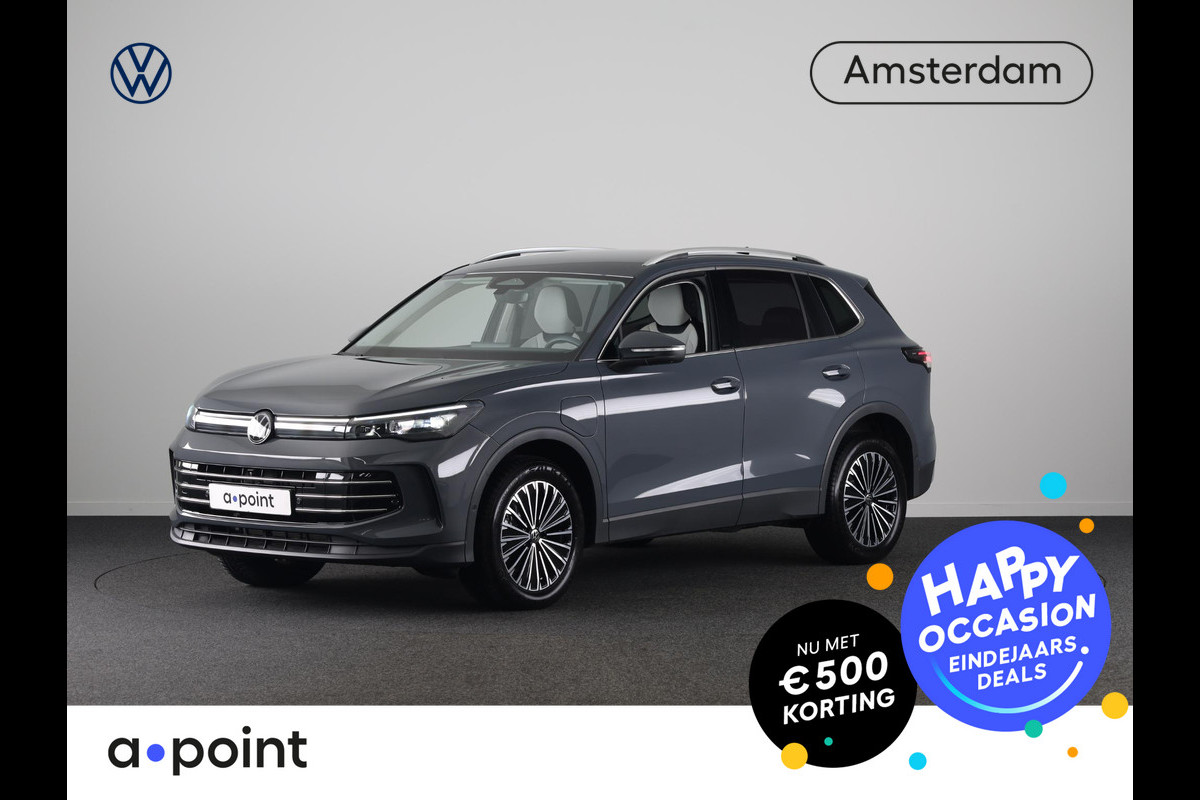 Volkswagen Tiguan 1.5 eHybrid Elegance 204 pk Automaat (DSG) | Verlengde garantie | Navigatie | Trekhaak (wegklapbaar) | Parkeersensoren (Park assist) | Rondomzicht camera | Stoelverwarming |