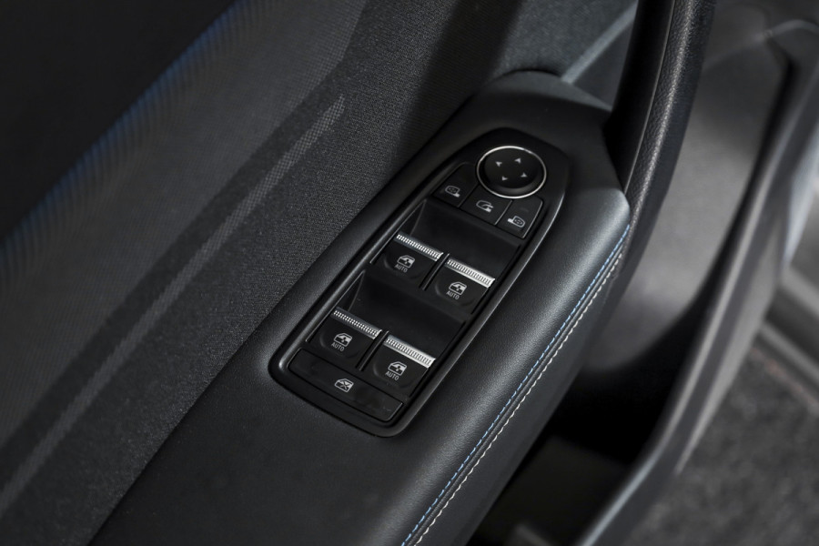 Renault Captur 1.3 mild hybrid 160 esprit Alpine - Automaat | Dig. Cockpit | Adapt. Cruise | Stoel-+Stuurverw. | PDC | Camera | NAV + App. Connect | ECC | LM 19" | 4217